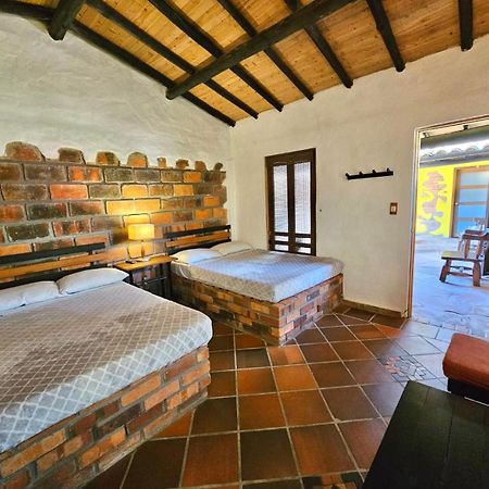 Cabanas Y Hostal Bonanza Mesa De Los Santos Лос Сантос Екстериор снимка