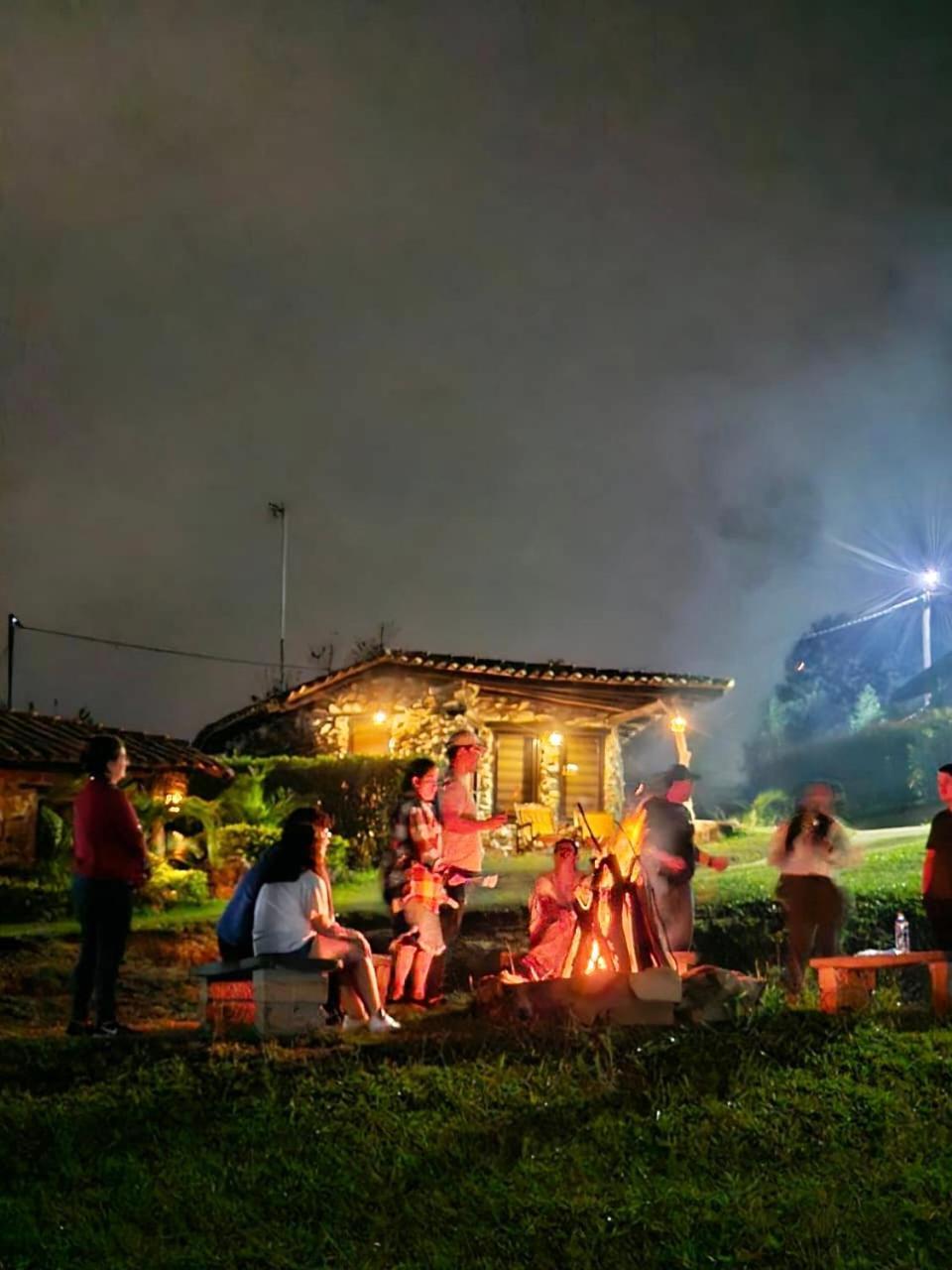 Cabanas Y Hostal Bonanza Mesa De Los Santos Лос Сантос Екстериор снимка