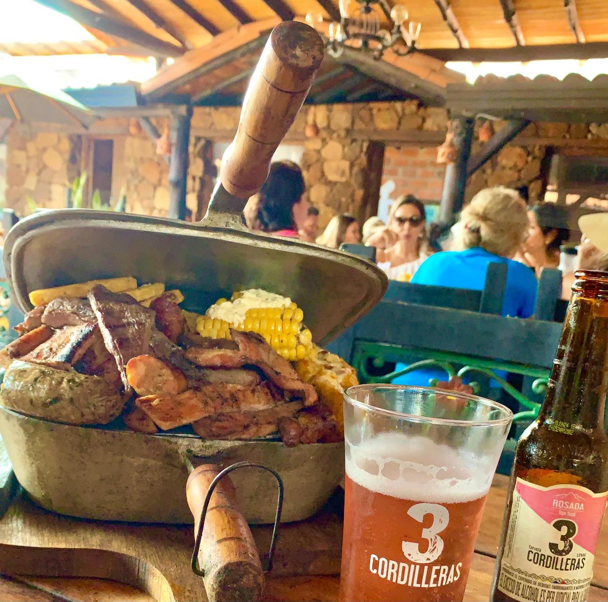Cabanas Y Hostal Bonanza Mesa De Los Santos Лос Сантос Екстериор снимка